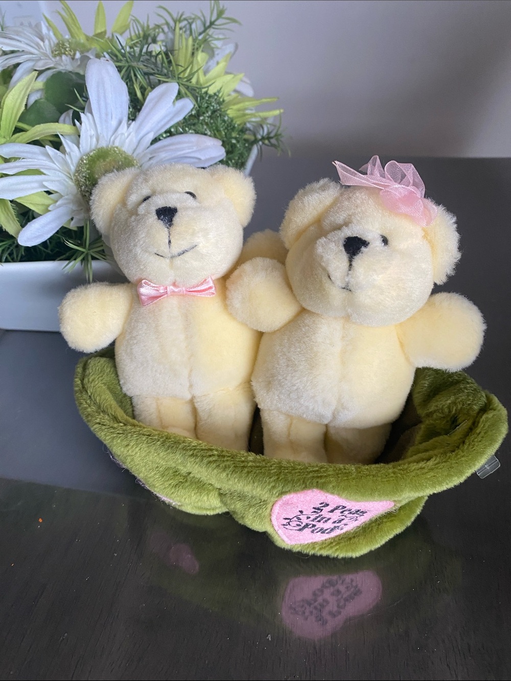 1999 GANZ Two Peas in a Pod Teddy Bear Pair gifts